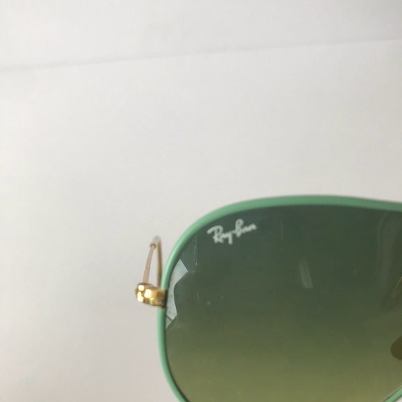 Ray-Ban Woman’s Sunglasses - Picture 7 of 8